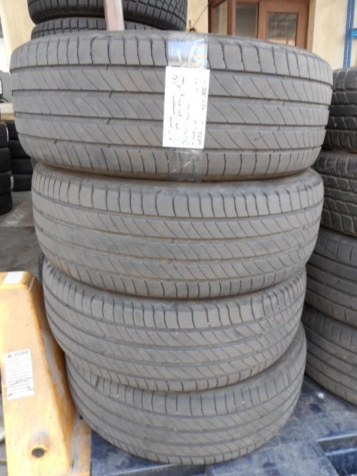 205/55x17 Michelin 1  